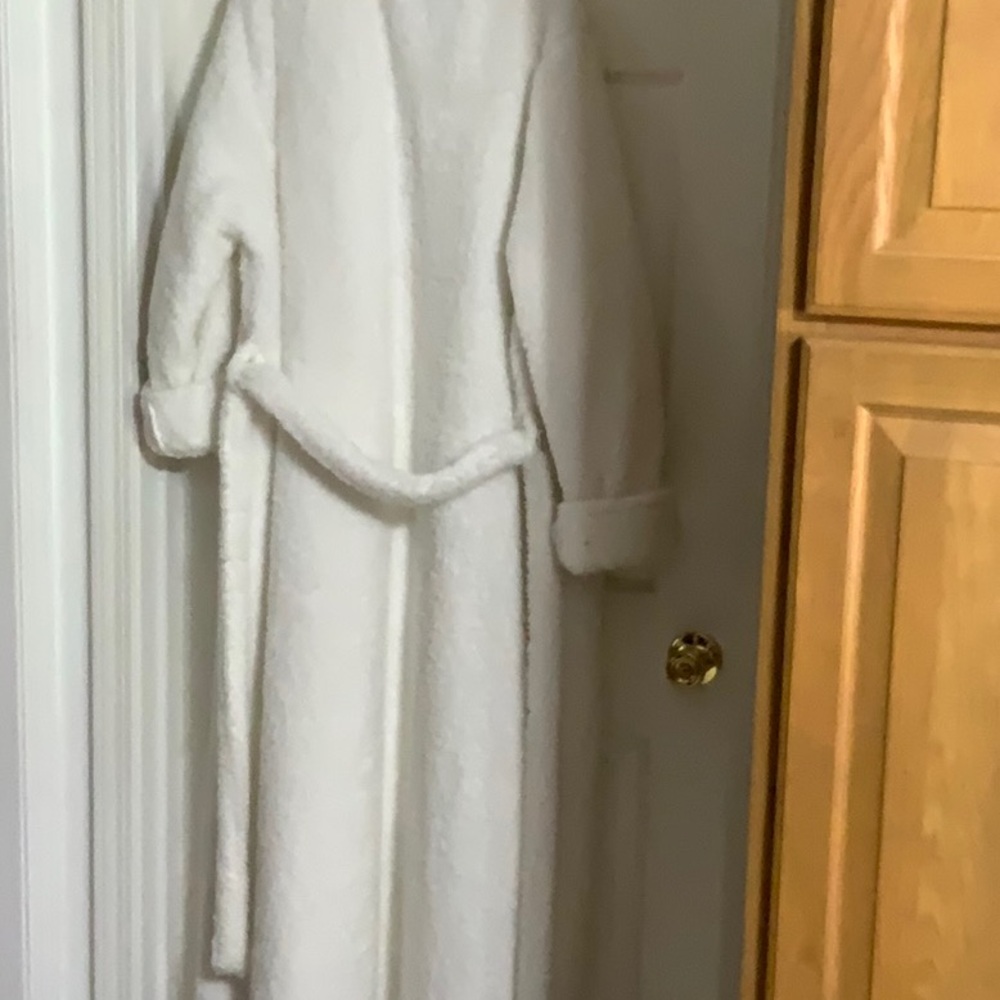 Berkshire Blanket & home ladies long , fluffy Extra Large robe - Picture 4 of 5